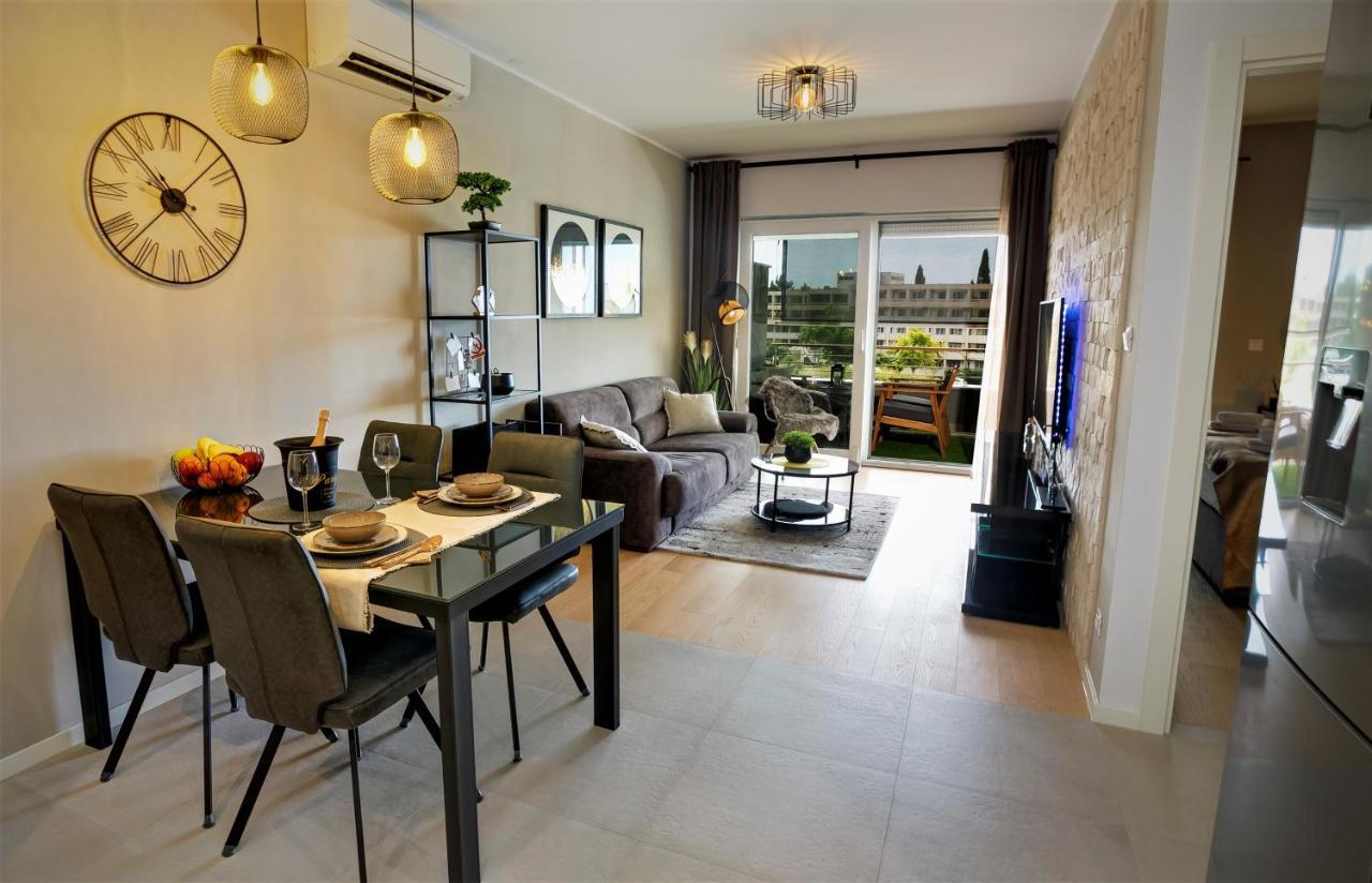 Luxury Apartment 4Seasons With Garage スプリト エクステリア 写真