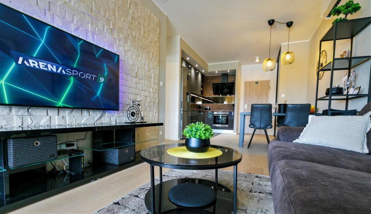 Luxury Apartment 4Seasons With Garage スプリト エクステリア 写真