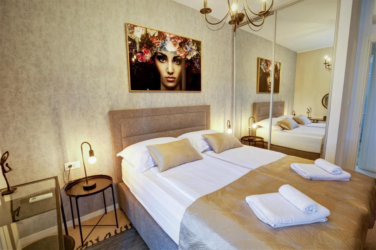 Luxury Apartment 4Seasons With Garage スプリト エクステリア 写真