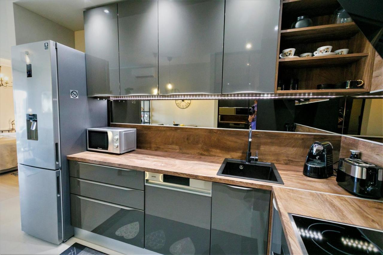 Luxury Apartment 4Seasons With Garage スプリト エクステリア 写真