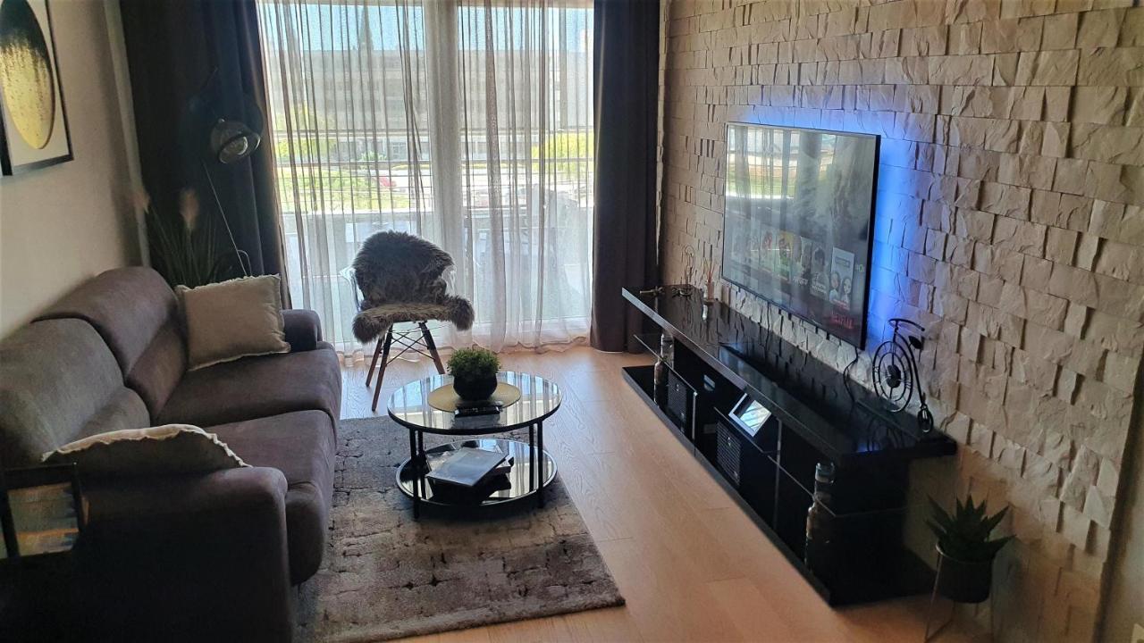Luxury Apartment 4Seasons With Garage スプリト エクステリア 写真